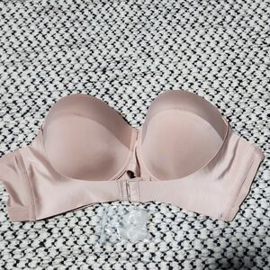 Elegant Light Pink Women's Convertible Bra
